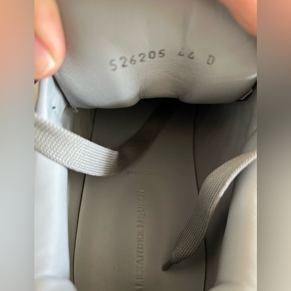 Alexander McQueen Oversized Runner - Picture 6 of 8